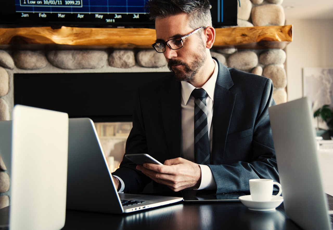 Top Reasons to Use Sales Reps for Law Firm Intake Specialists