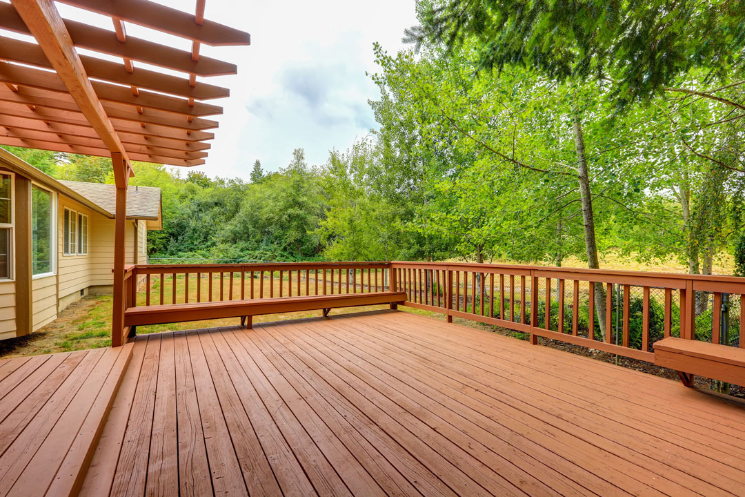The Best Natural Decking Material for Hot New England Summers