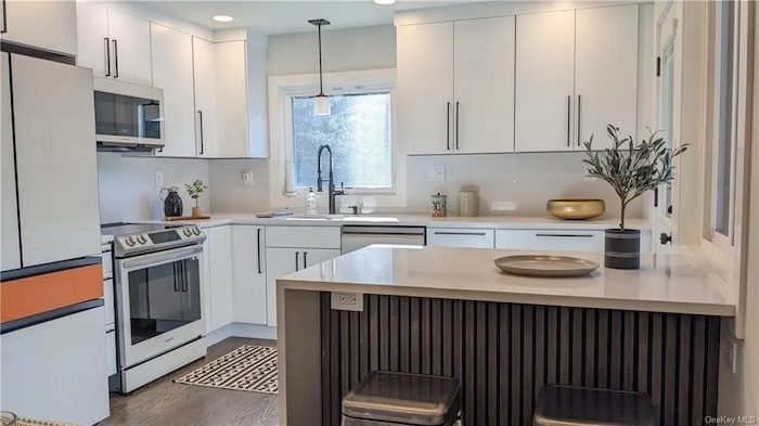 Cabinetry, custom cabinets in Yonkers, NY | Westchester Kitchen and ...